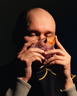 Documentation of 'Holding Sand', Vapaan taiteen tila, Helsinki, 1.9.2024 
