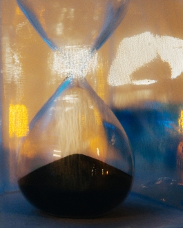 Documentation of 'Holding Sand', Vapaan taiteen tila, Helsinki, 1.9.2024 